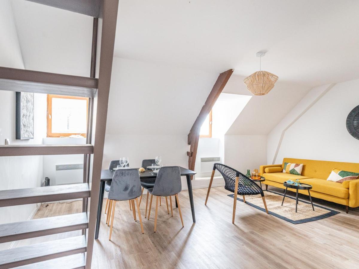 Le Guindy Apartment Tréguier Екстериор снимка